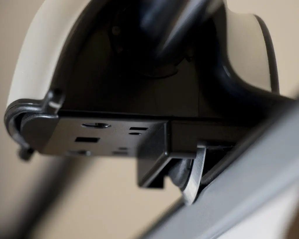 How Do Self-sharpening Clipper Blades Work? How Do Self-sharpening Clipper Blades Work?
